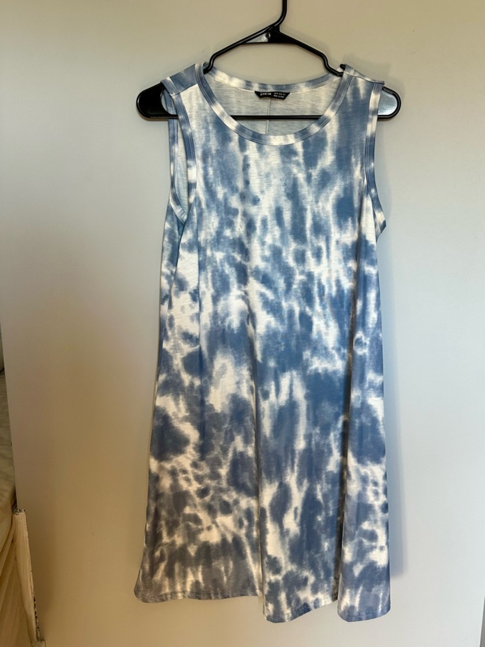 SHEIN Blue and White Tie-Dye Sleeveless Mini Dress